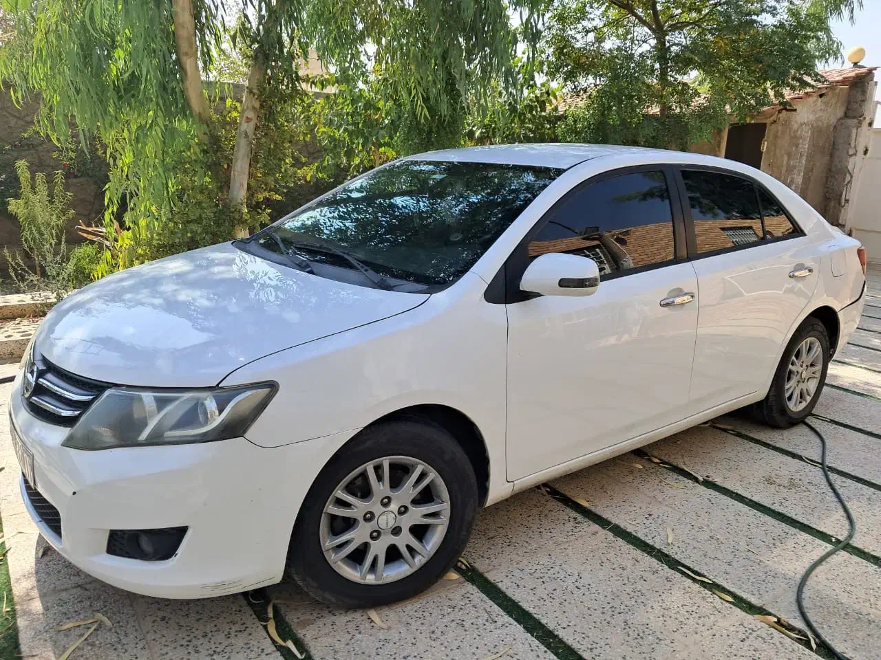 خودرو آرویو مدل ۹۴ سفید اتومات|خودرو سواری و وانت|اصفهان, لاله|دیوار