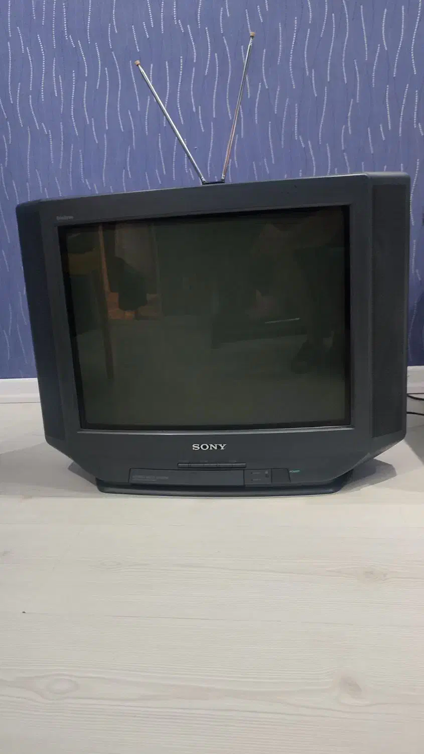 تلویزیون سونی سالم|تلویزیون و پروژکتور|اردبیل, |دیوار