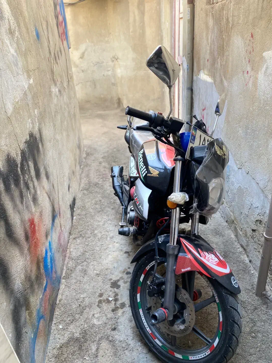 بنلی اصلی فروش فوری|موتورسیکلت|قم, نیروگاه|دیوار