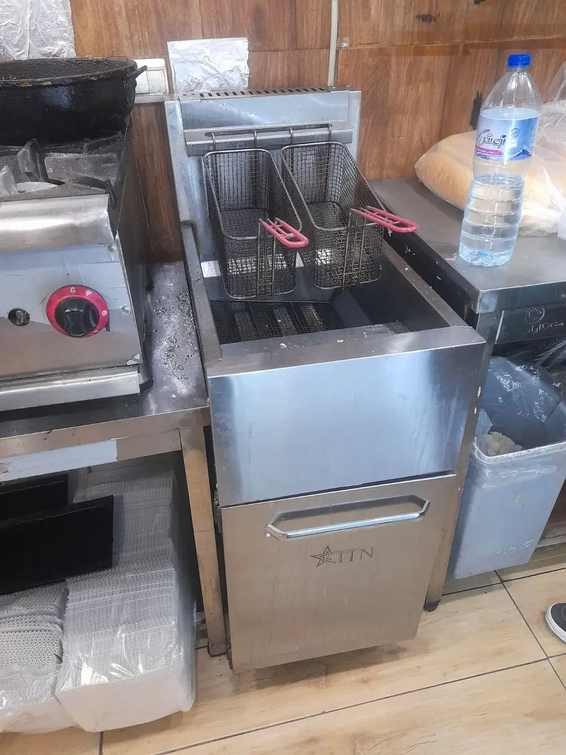 وسایل فست فوت|کافی‌شاپ و رستوران|رباط‌کریم, رباط‌کریم|دیوار