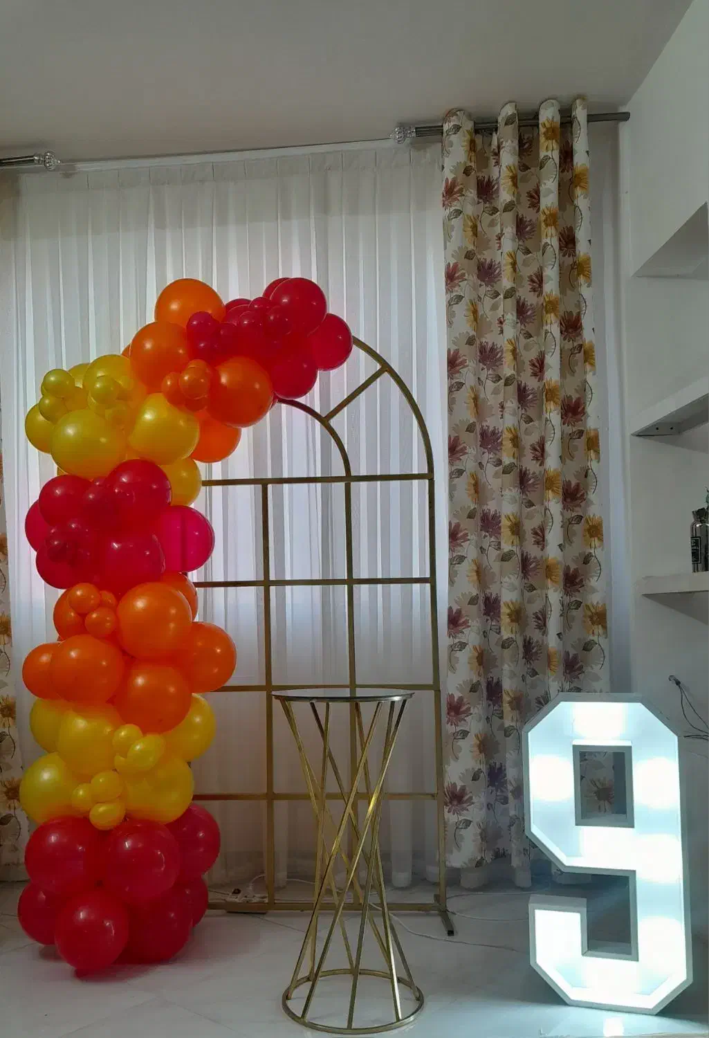 بادکنک آرایی|خدمات پذیرایی، مراسم|نیشابور, گنبد سبز|دیوار