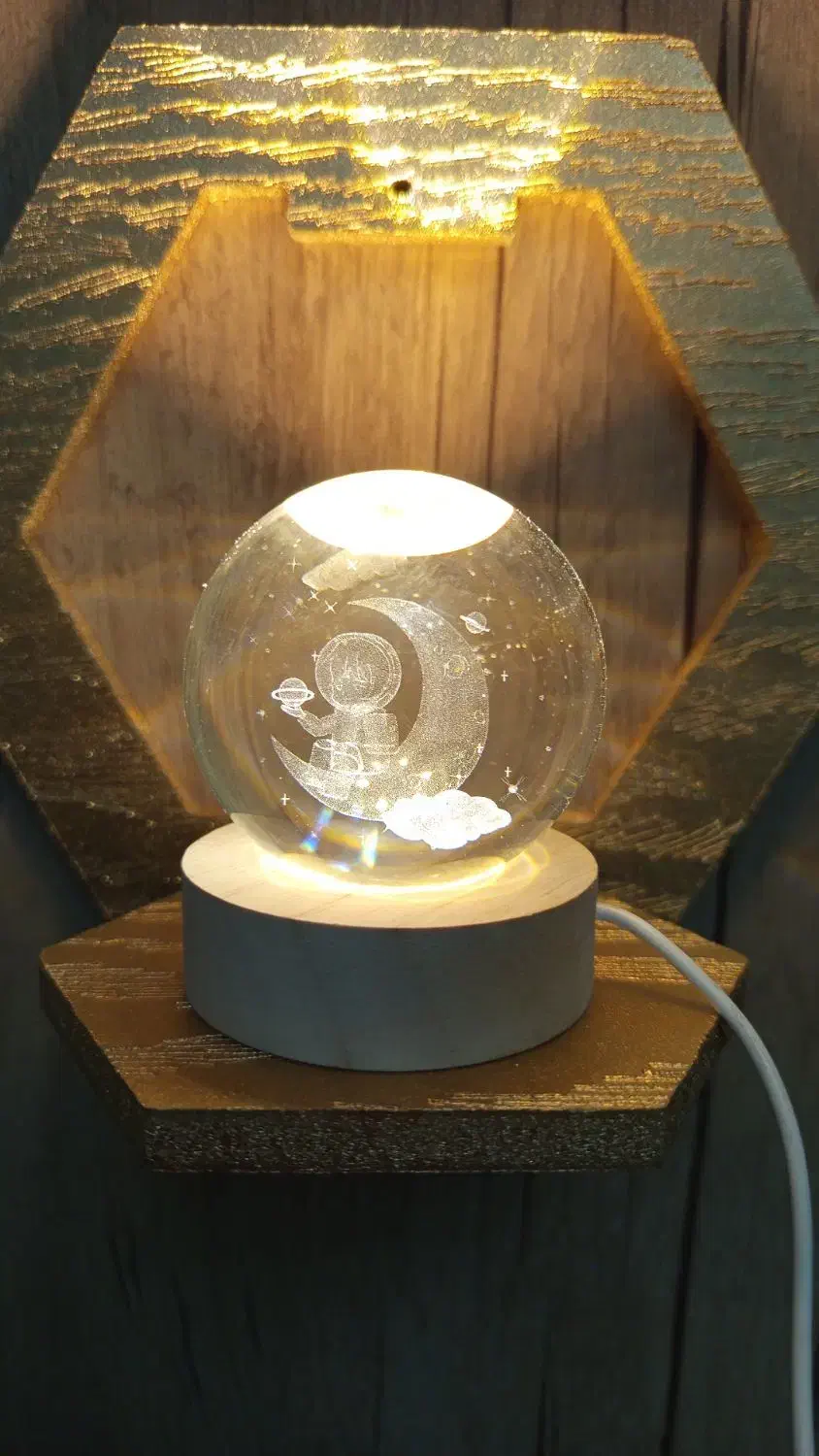 گوی چراغ خواب مدل فضانورد|چراغ خواب و آباژور|بیرجند, |دیوار