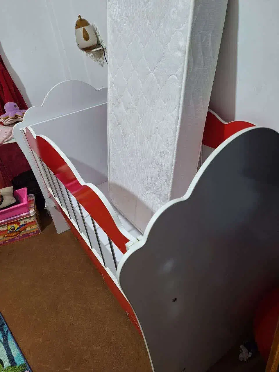 تخت خواب کودک دو منظوره|تخت و صندلی بچه|چابکسر, |دیوار