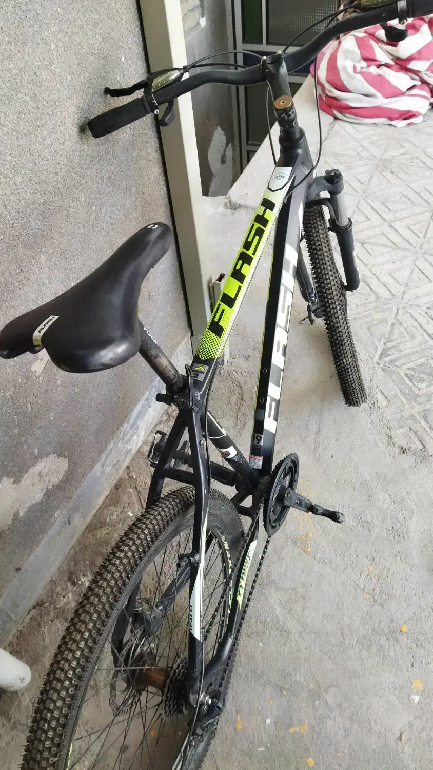 دورچرخه ۲۶ فلش  حرفه ای|دوچرخه، اسکیت، اسکوتر|ساوه, |دیوار