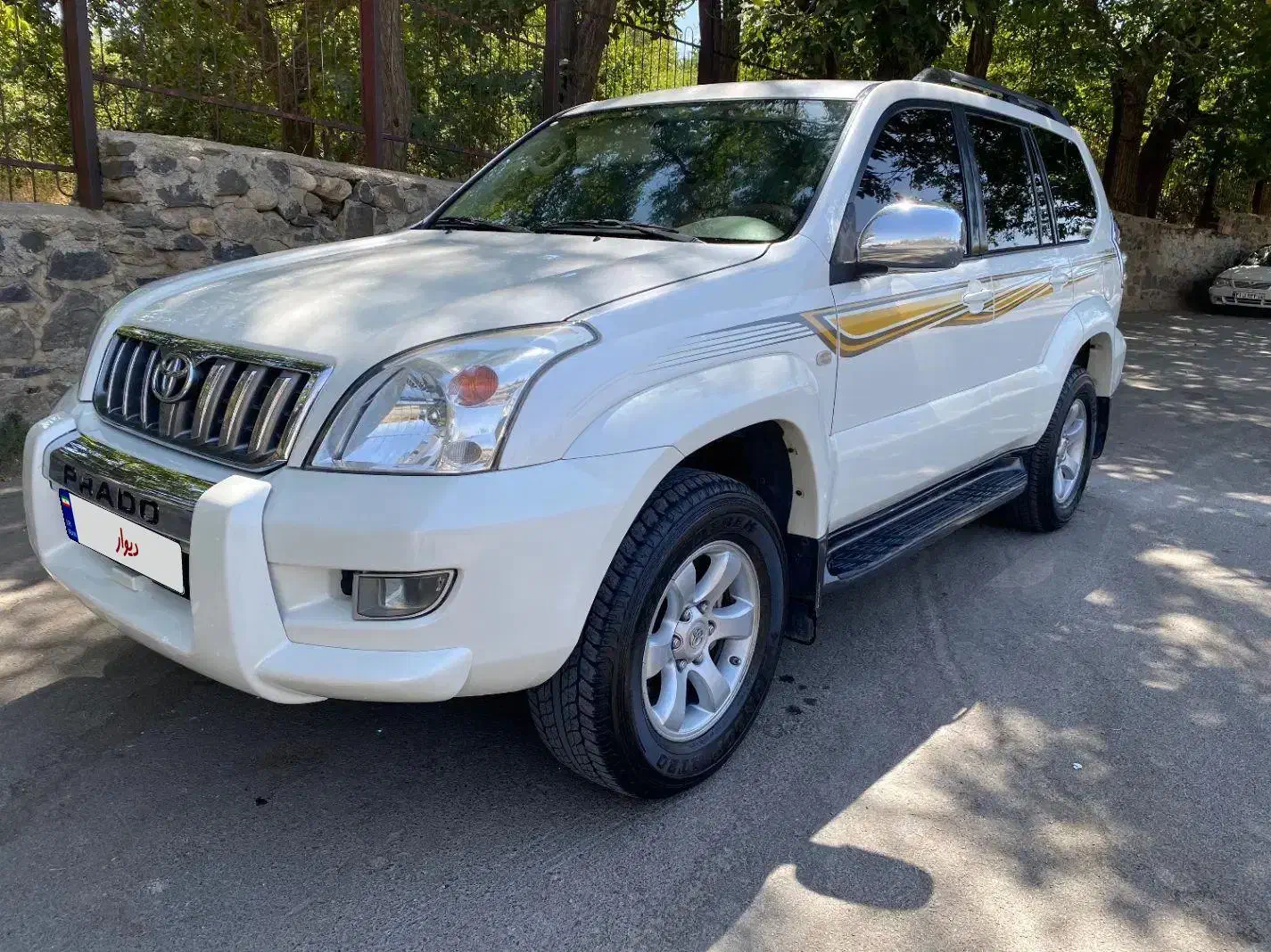 پرادو چهار درب چهارسیلندر دنده ای|خودرو سواری و وانت|تهران, دانشگاه شریف|دیوار
