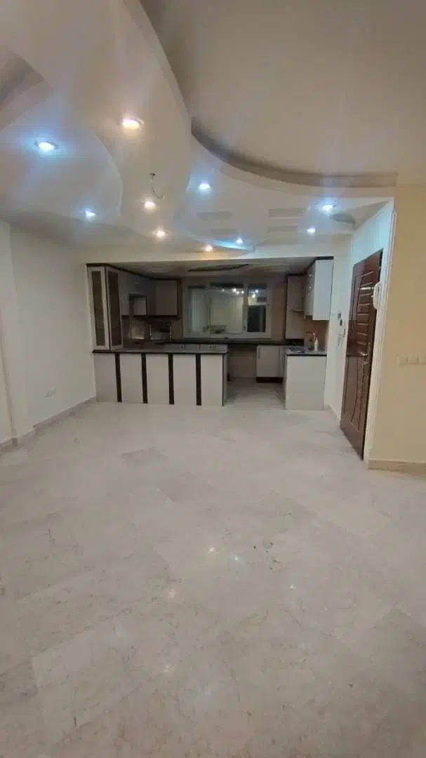 ۸۰متر ۲خواب  با پارکینگ