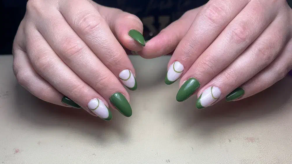 ناخن کار هستم برای کار در سالن|خدمات آرایشگری و زیبایی|گنبد کاووس, |دیوار