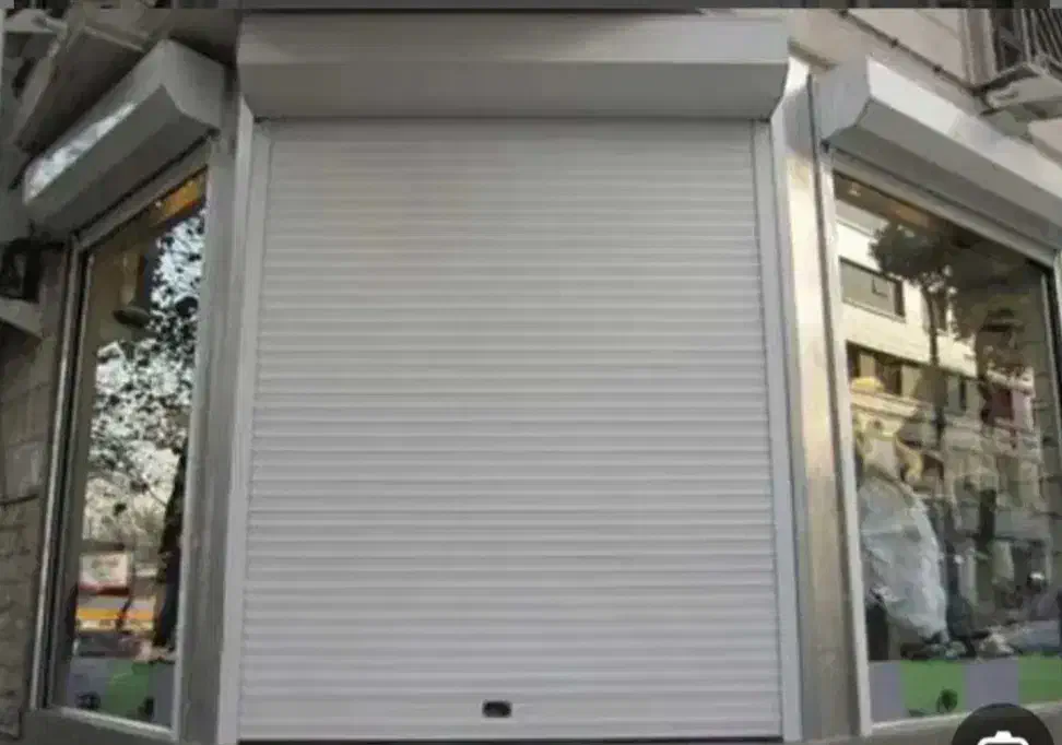 اجاره مغازه نبش چهارراه|اجارهٔ مغازه و غرفه|زرند, |دیوار