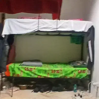 دنبال همخونه میگردم خونه ندارم