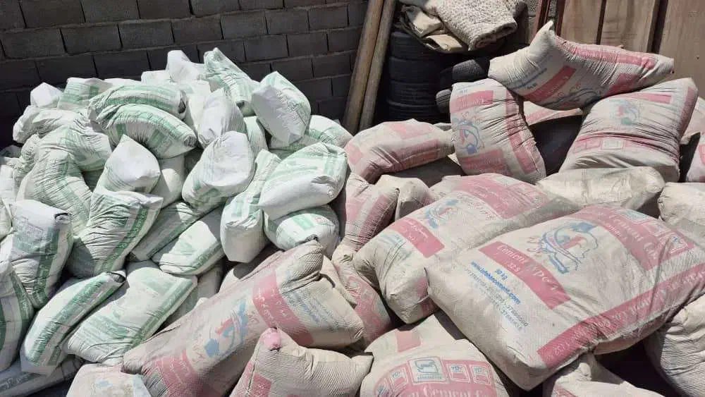 فروش گچ، سیمان، شن، آجر و پودر در مرکز اصفهان|مصالح و تجهیزات ساختمان|اصفهان, مصلی|دیوار