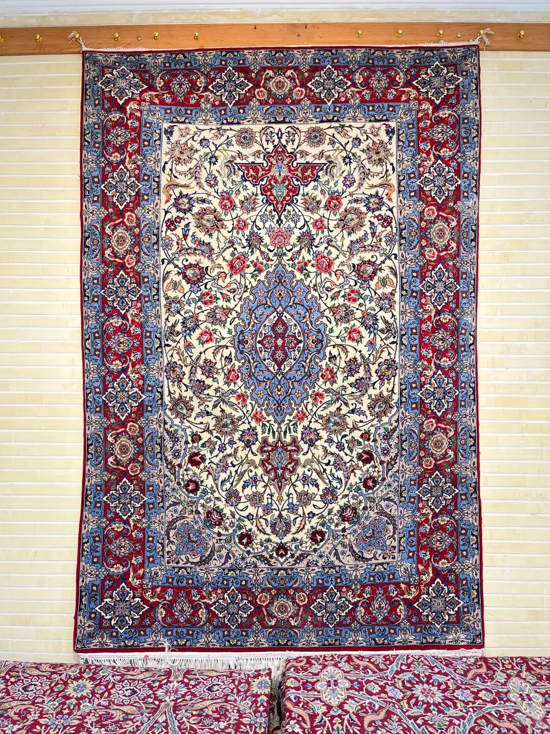 قالیچه کرک و ابریشم اصفهان قدیمی اما سالم اقساطی|فرش|اصفهان, نقش جهان|دیوار