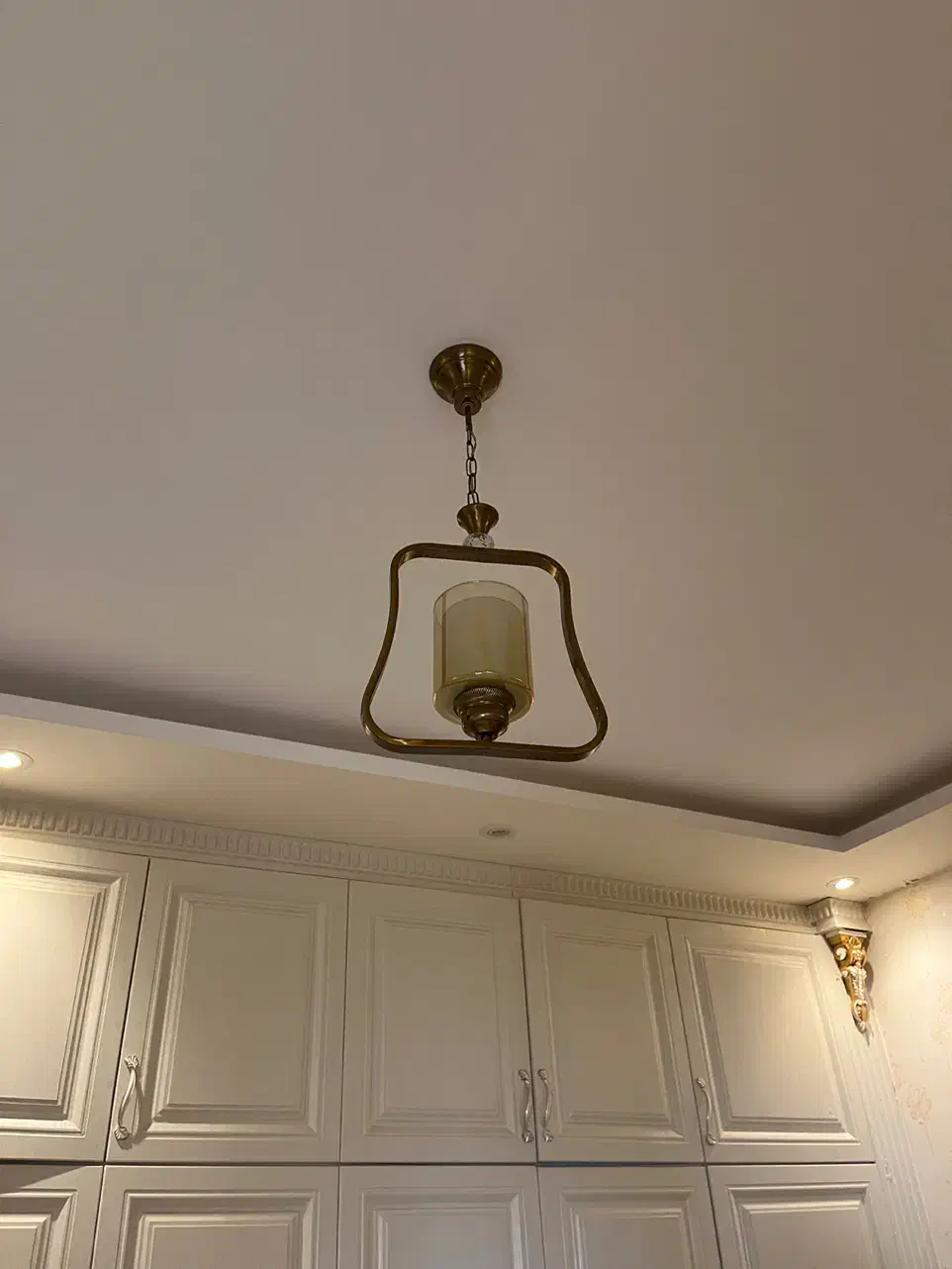 لوتسر|لوستر و چراغ آویز|نجف‌آباد, منتظری شمالی|دیوار