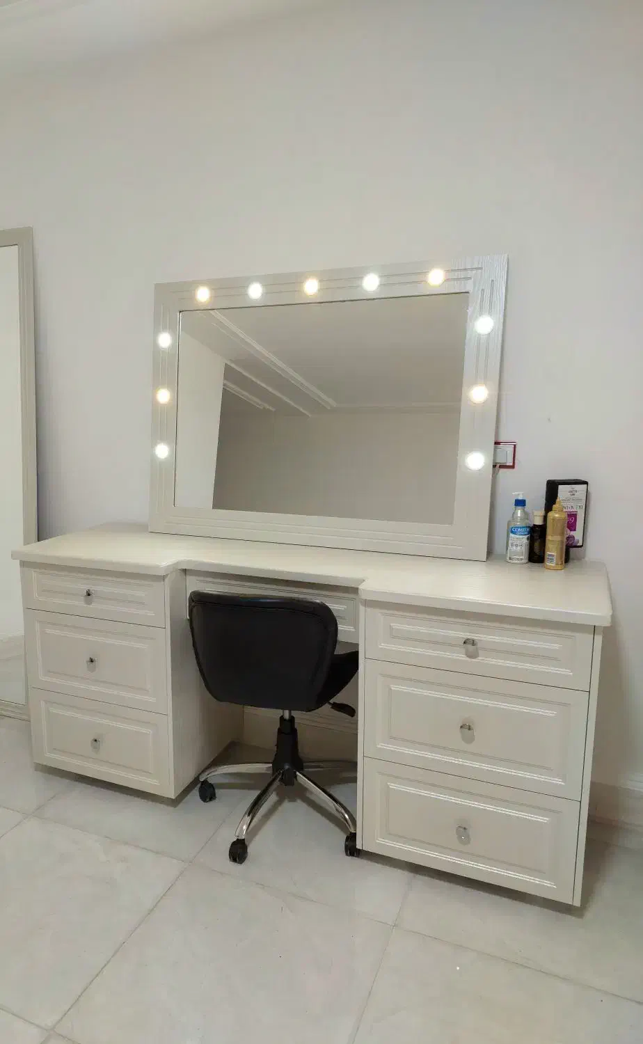 آینه کنسول|آرایشگاه و سالن‌های زیبایی|سپیدان, |دیوار