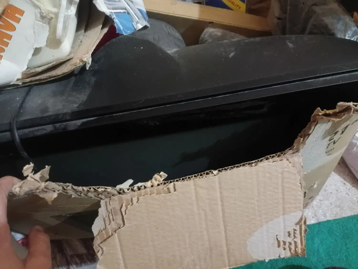 یک عدد تلویزیون ۲۱ اینج|تلویزیون و پروژکتور|میناب, |دیوار