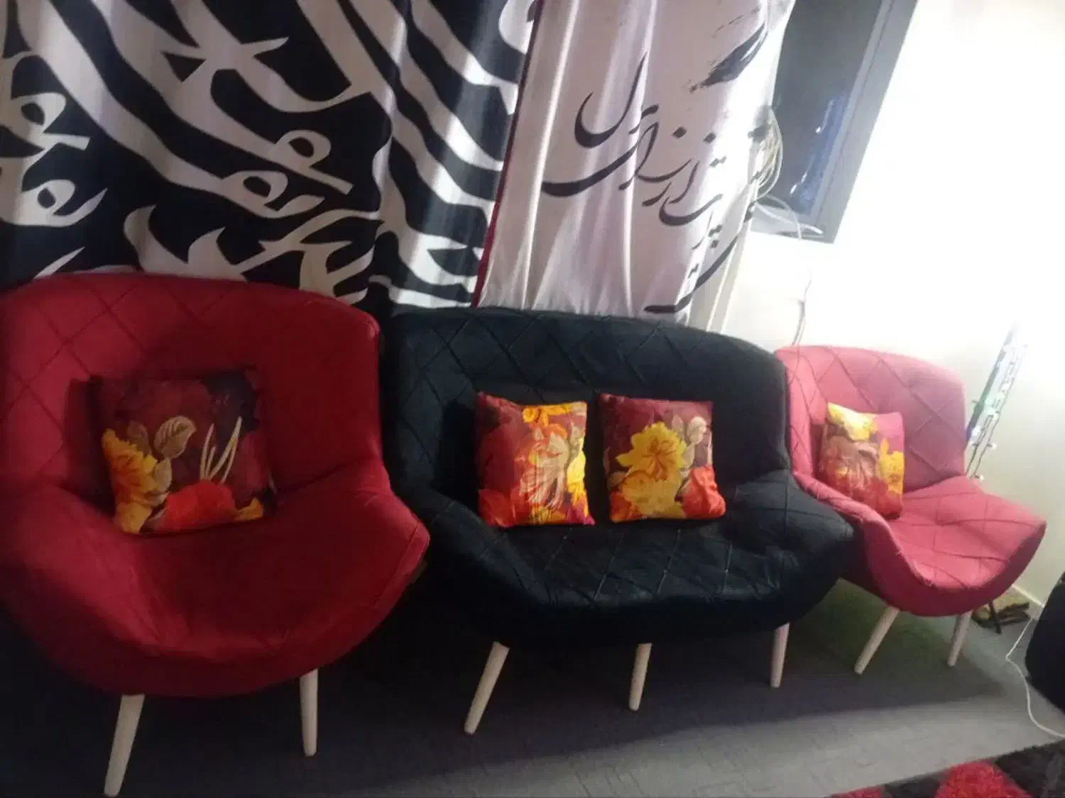 مبل نیم ست 4 نفره طرح چستر در حد نو|مبلمان خانگی و میز عسلی|تهران, زرکش|دیوار