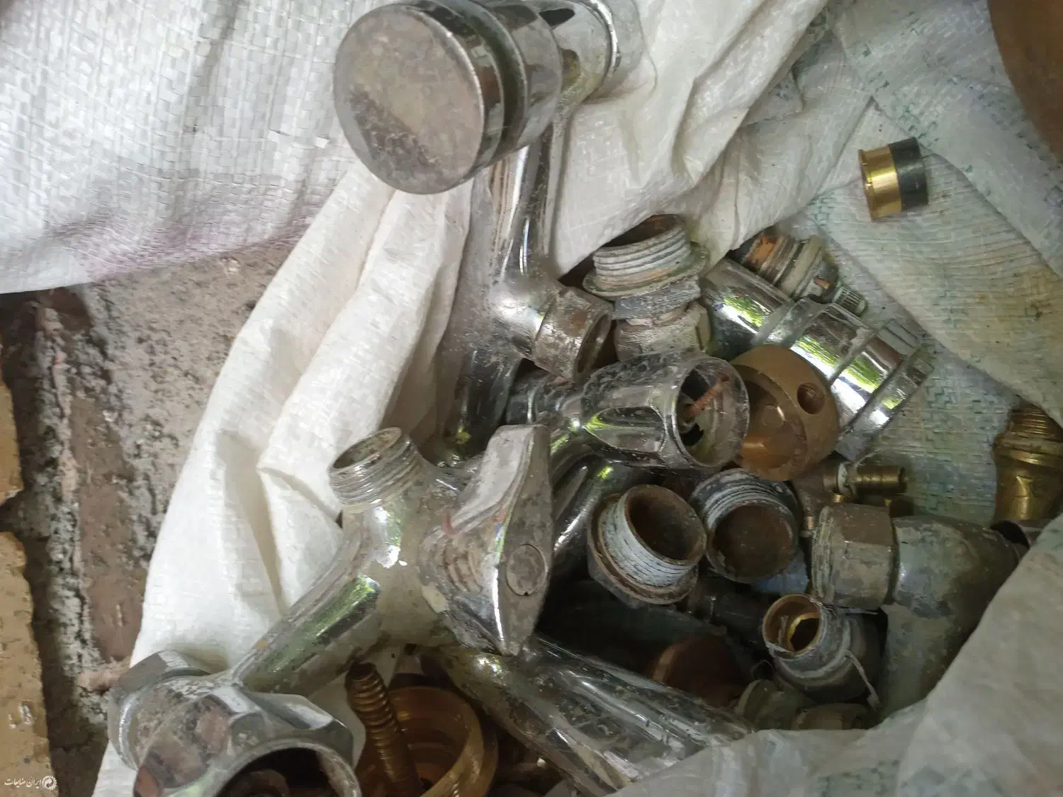 خرید انواع ضایعات کارتن و غیره|عمدهفروشی|اصفهان, احمدآباد|دیوار