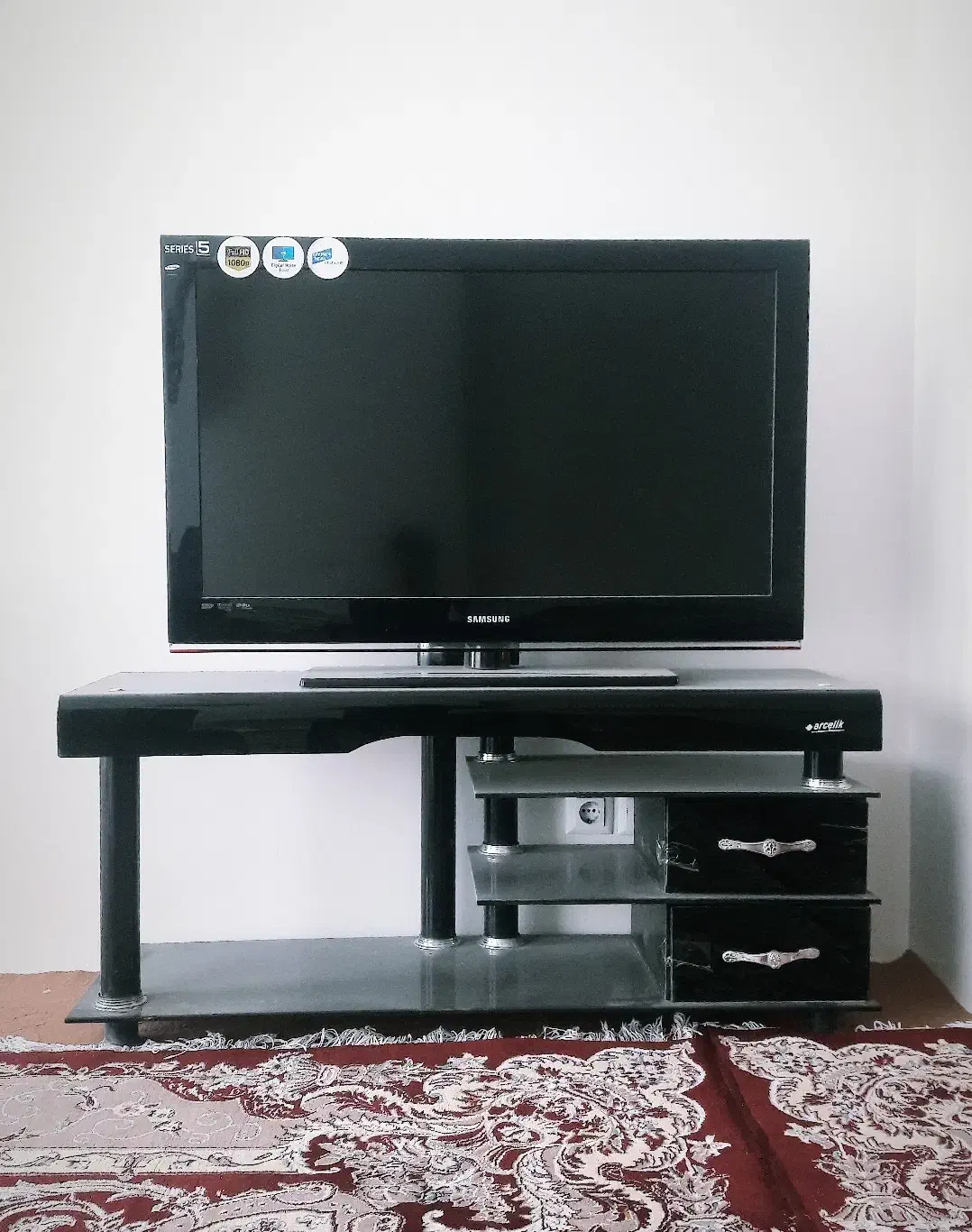 تلویزیون ال سی دی 40 اینچ سامسونگ|تلویزیون و پروژکتور|همدان, |دیوار