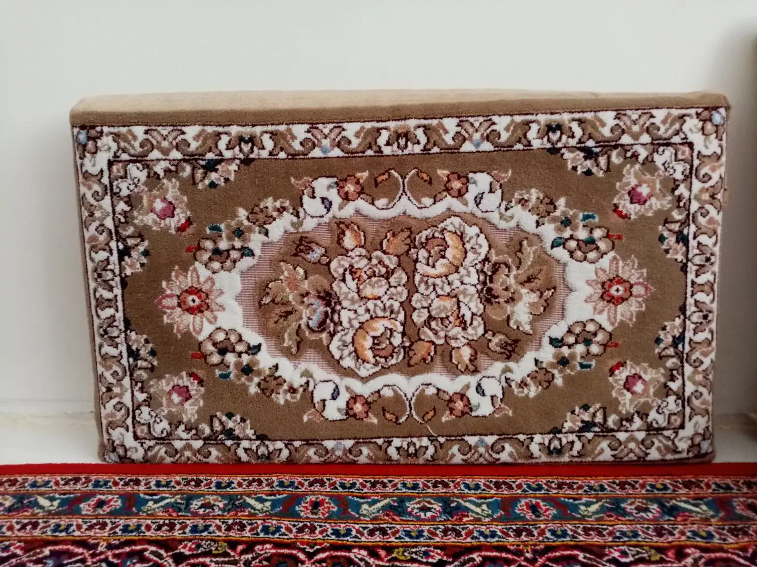 پشتی فرش ماشینی|پشتی|گلپایگان, |دیوار