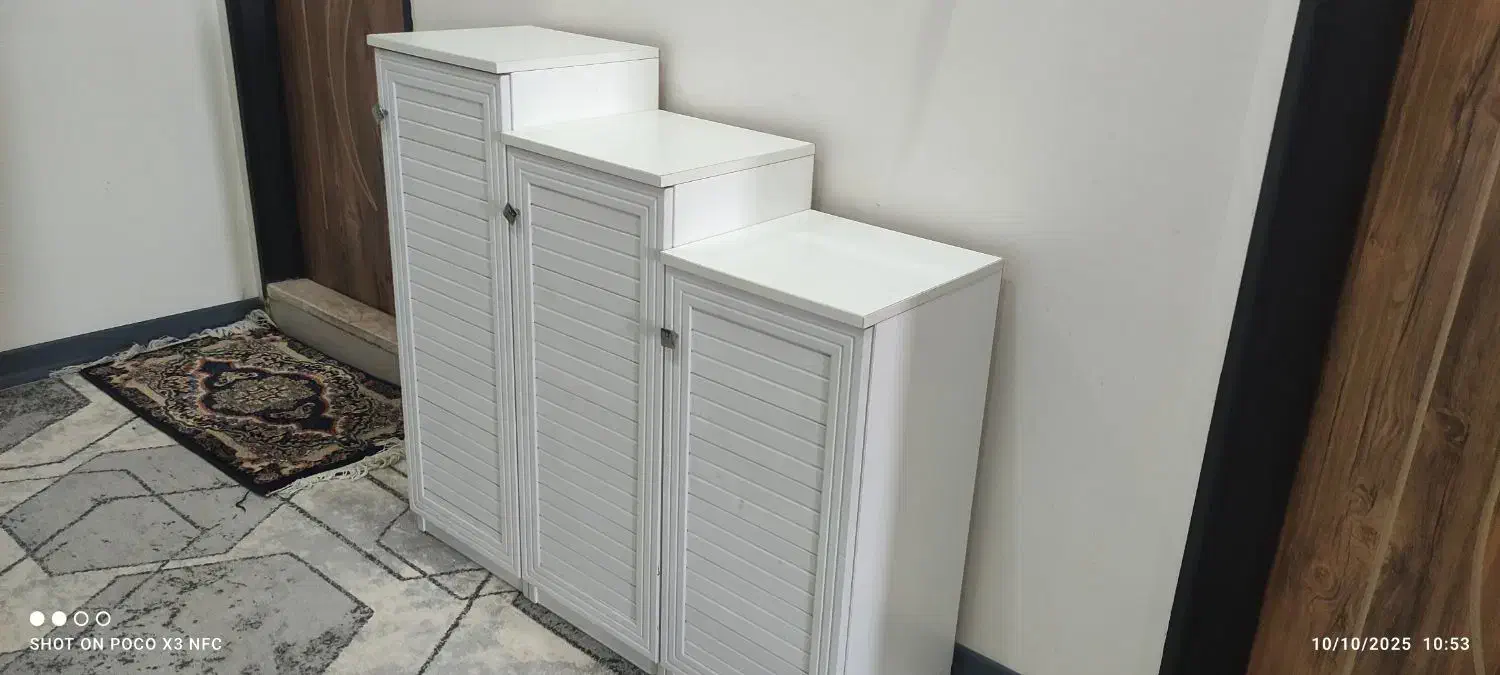 جاکفشی سه تایی جدا ازهم|جاکفشی، کمد، دراور|شهریار, کهنز|دیوار