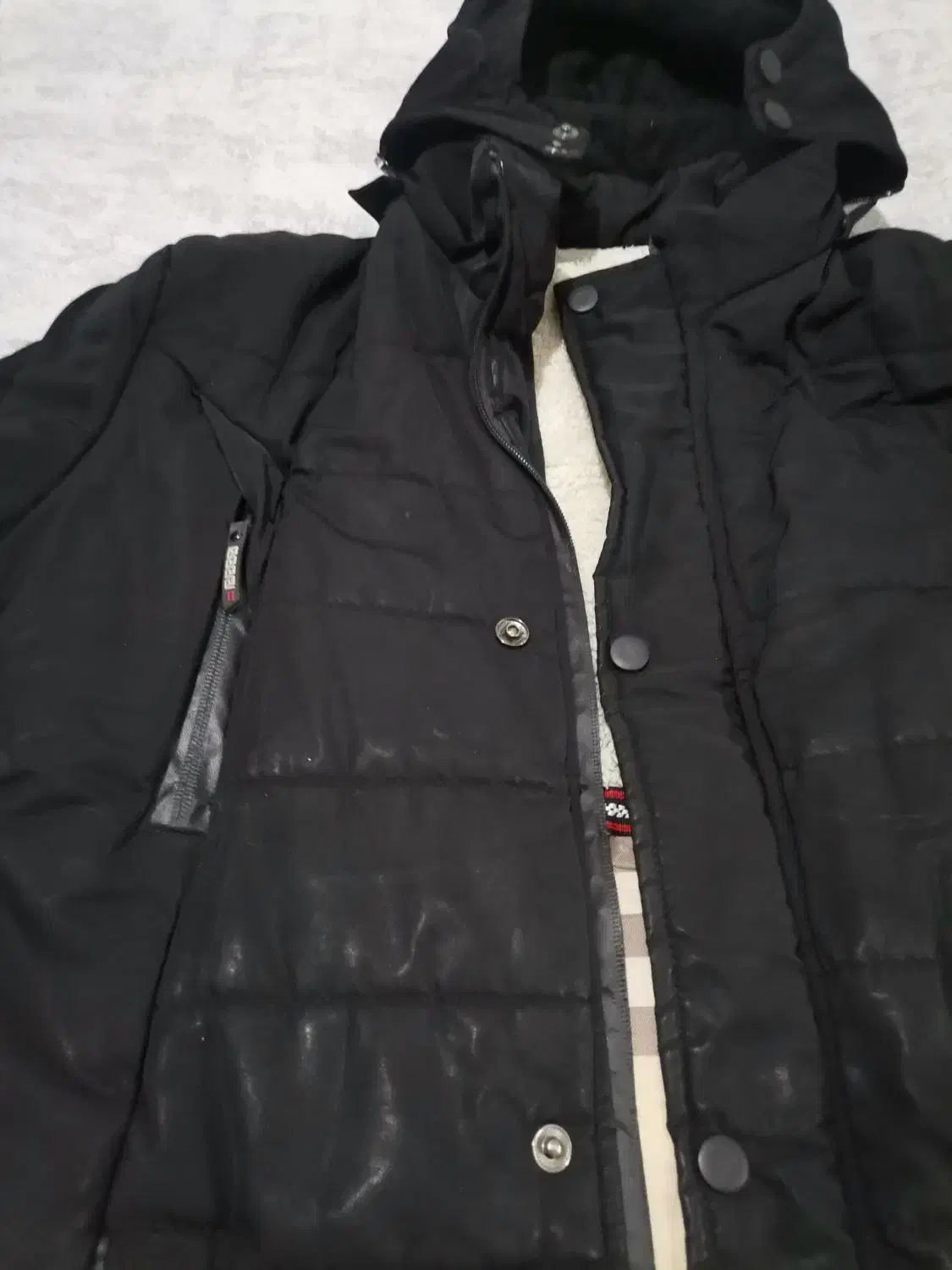 کاپشن پسرانه|لباس|مشهد, کوشش|دیوار