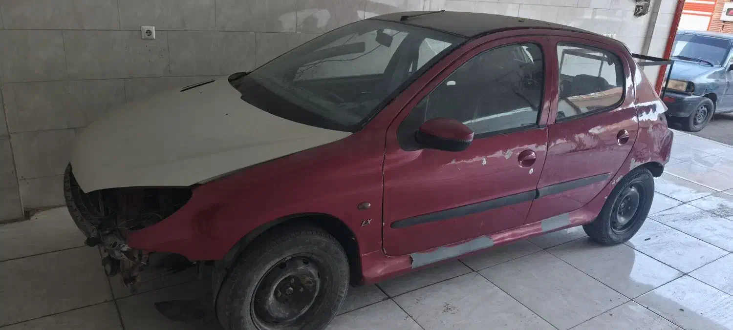 206قرمز|خودرو سواری و وانت|فولادشهر, سایت صنعتی کاوه|دیوار