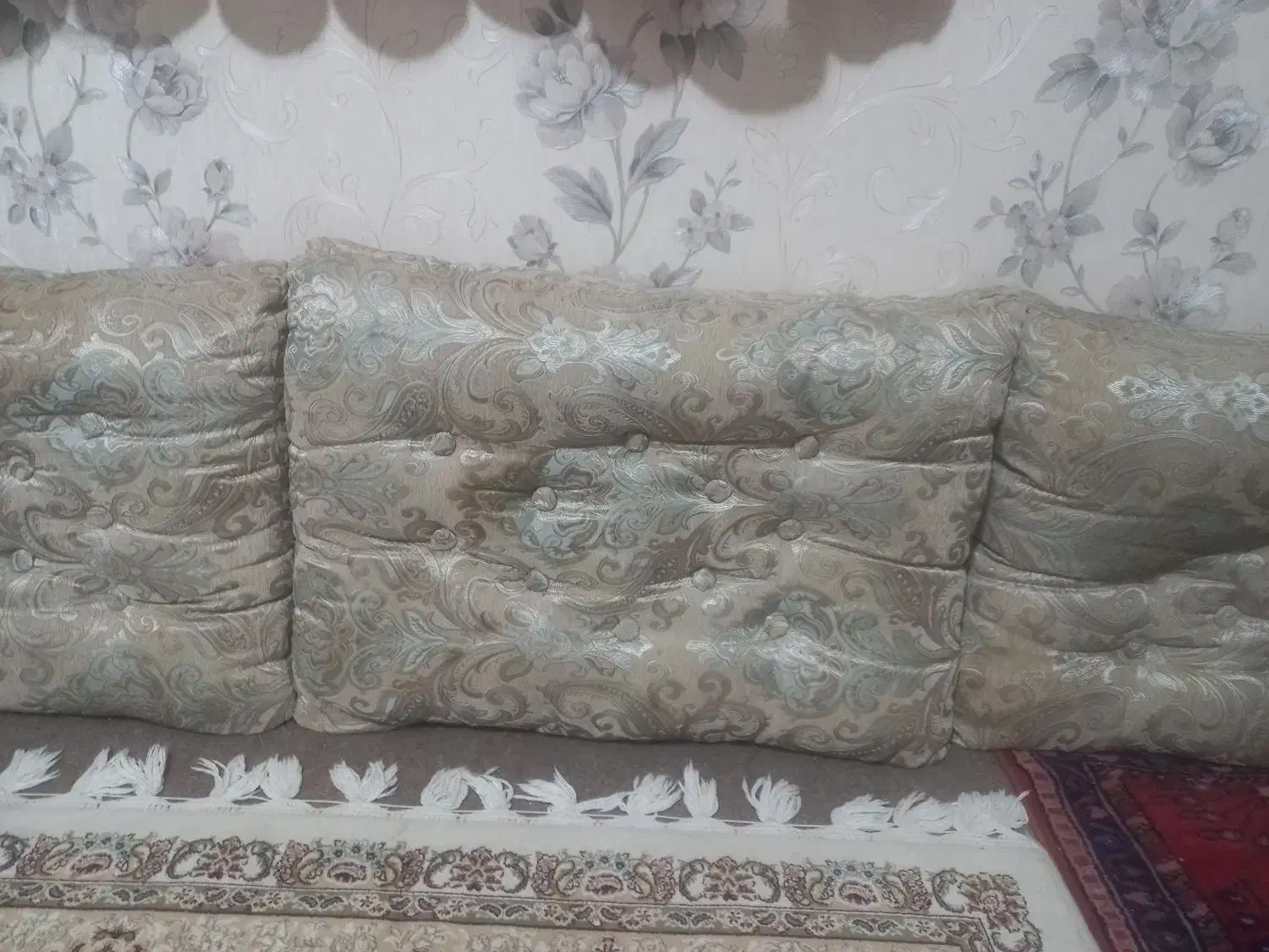 پشتی ومتکای شاه نشین دودست|پشتی|قم, پردیسان|دیوار