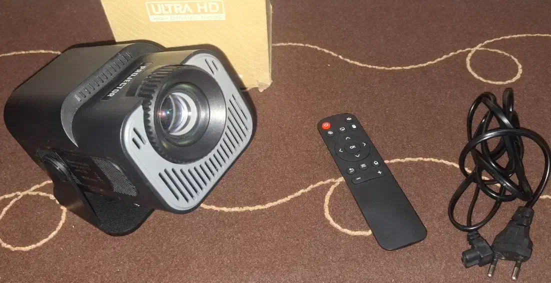 ویدیو پرژکتور خانگی|تلویزیون و پروژکتور|شهریار, شهرک وائین|دیوار