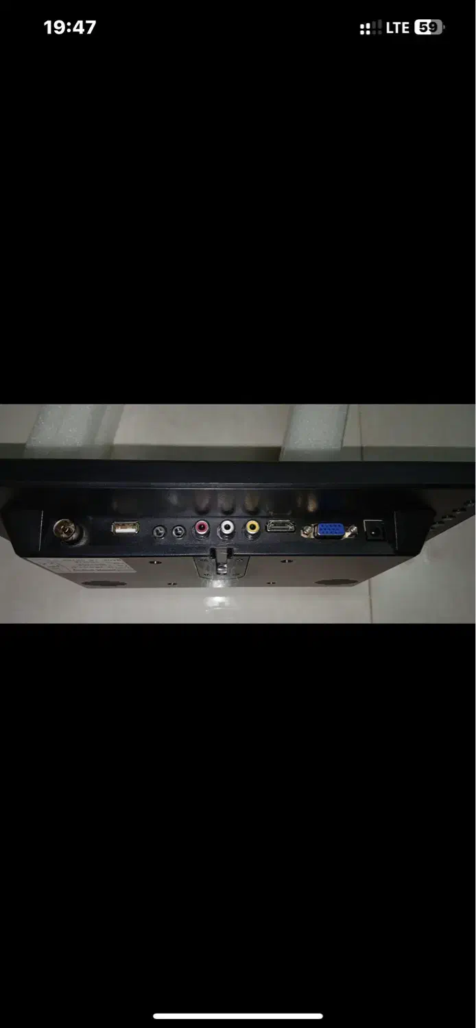 مانیتور ۱۱ اینچ led|تلویزیون و پروژکتور|کرج, شهرک جهان‌نما|دیوار