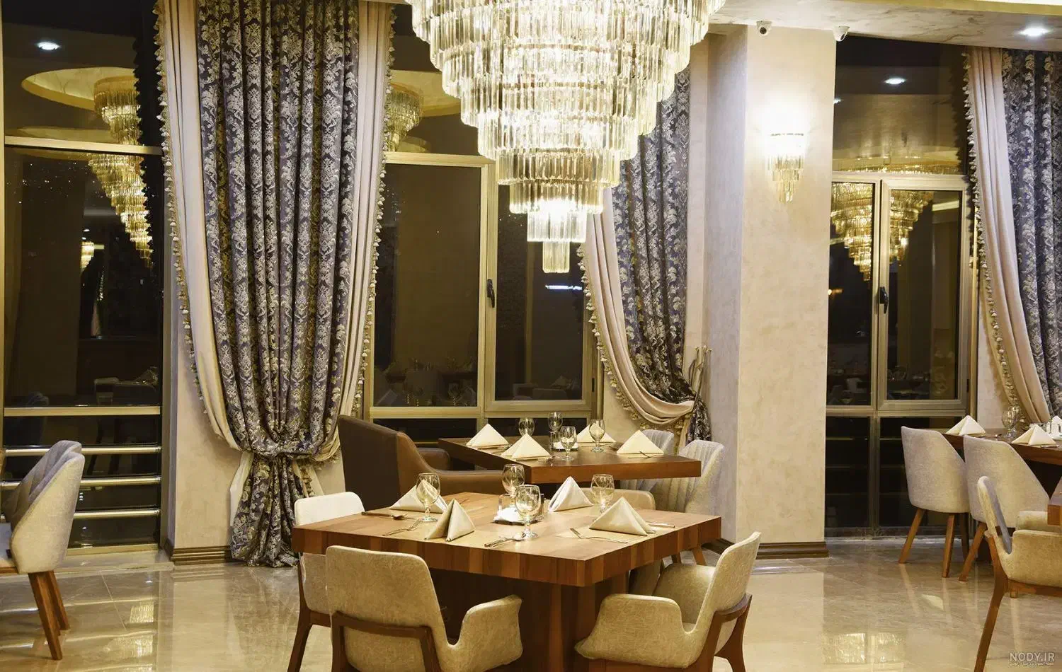 استخدام صندوق دار و ظرفشور|استخدام خدمات فروشگاه و رستوران|شهرضا, |دیوار