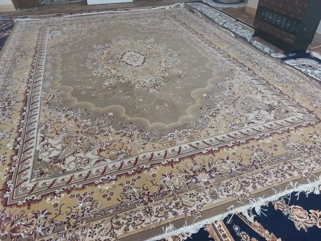 ۲تخته فرش ۱۲متری کرم گردویی|فرش|بروجرد, |دیوار
