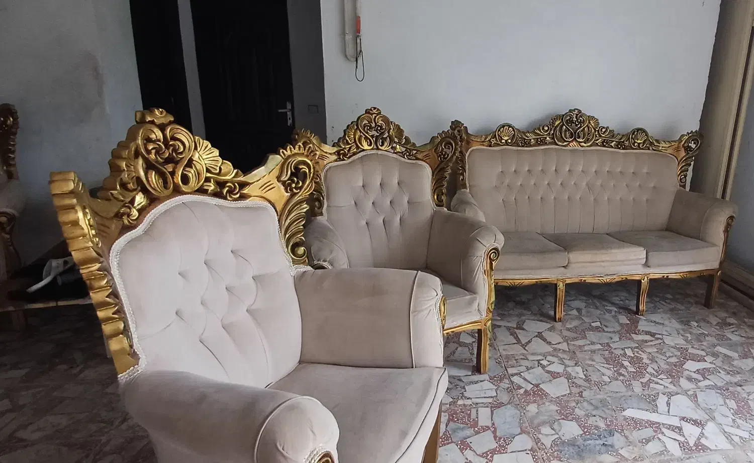 فروش مبلمان به خاطر نقل و انتقال|مبلمان خانگی و میز عسلی|رشت, جهاد|دیوار