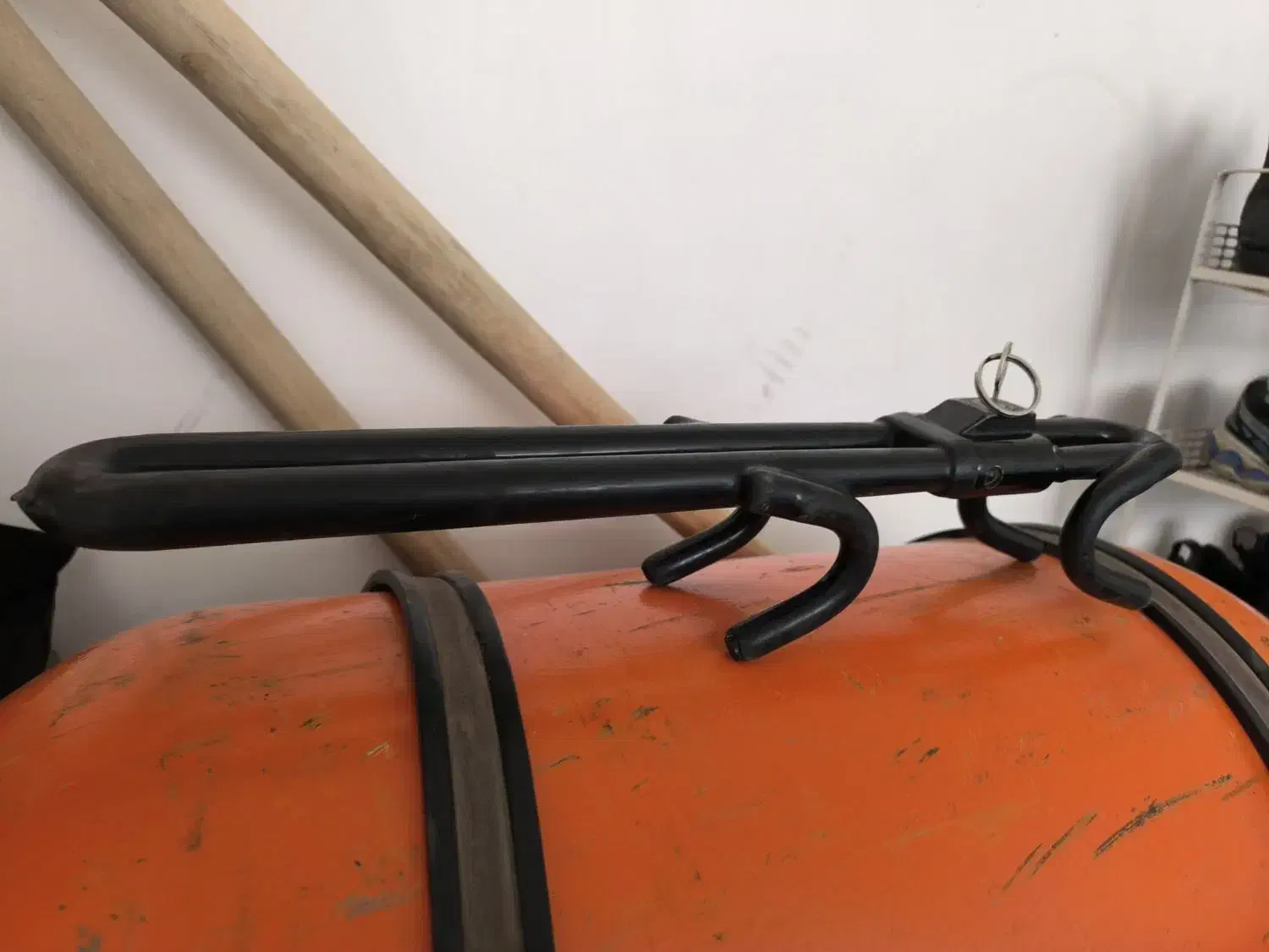 بالون|ابزارآلات|سلماس, |دیوار