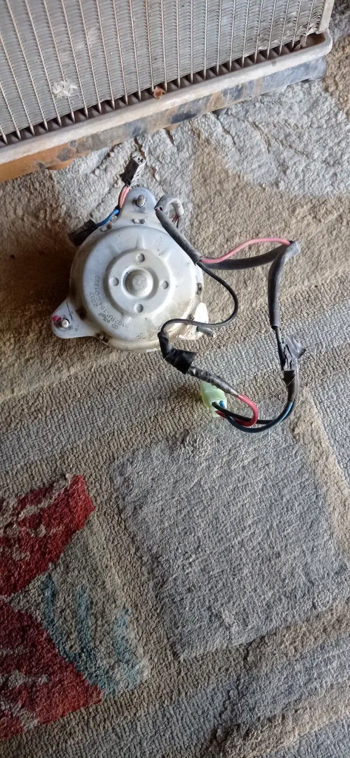 رادیاتور پراید با فن پراید سالم سالم|قطعات یدکی و لوازم جانبی|کرمانشاه, |دیوار