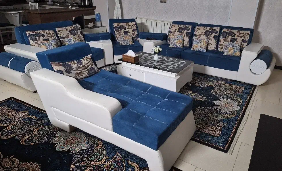 مبل راحتی ۹ نفره|مبلمان خانگی و میز عسلی|شاهین‌شهر, خانه کارگر|دیوار