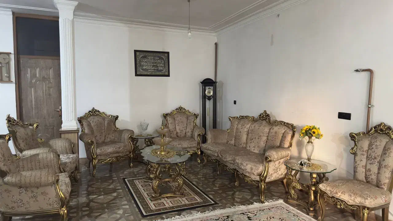 مبلمان ۹نفره چوب دست ساز کم کارکرد|مبلمان خانگی و میز عسلی|آبیک, |دیوار