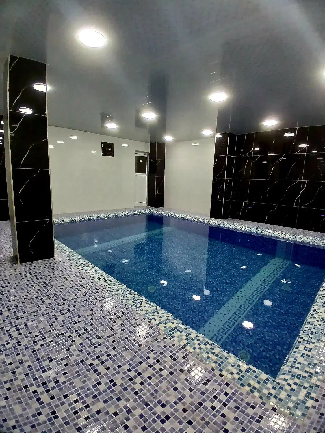 ویلا ۲خوابه استخردار نوساز نزدیک دریا(مالک هستم)|اجارهٔ کوتاهمدت ویلا و باغ|بندر انزلی, طالب آباد|دیوار