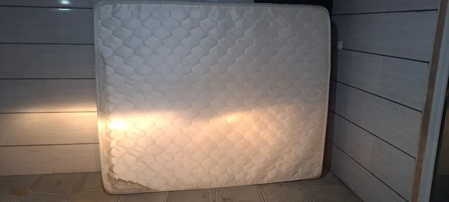 تشک رویال دو نفره تمیز|تشک تختخواب|ملایر, |دیوار