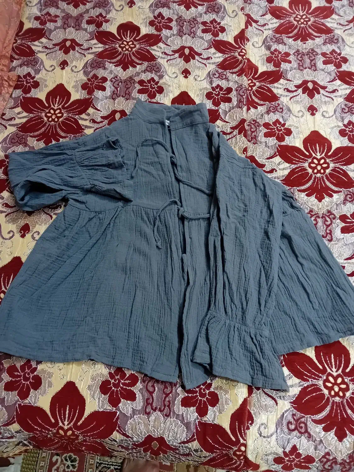 مانتو|لباس|بم, |دیوار