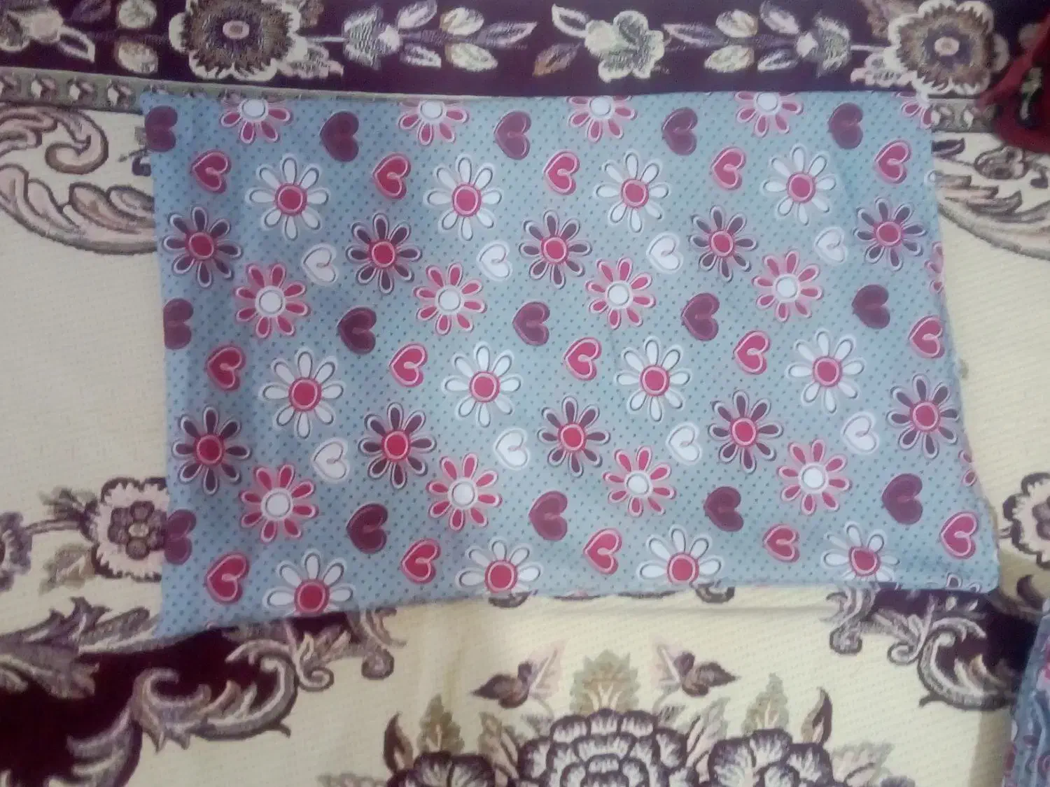 دوخت روبالشتی و رو توشکی و تعمیرات لباس|رختخواب، بالش، پتو|بجنورد, |دیوار