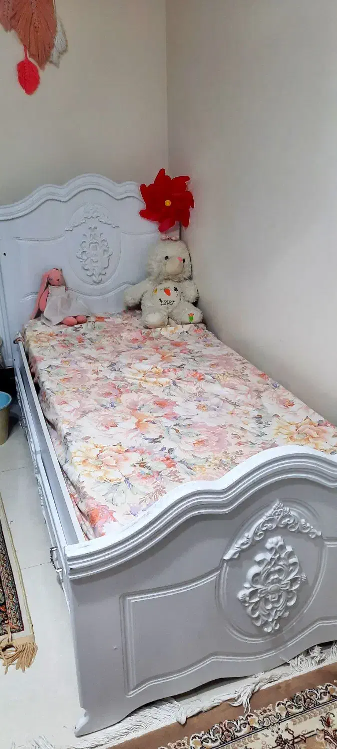 تخت کمد ویترین|تخت و سرویس خواب|ری, دولتآباد|دیوار