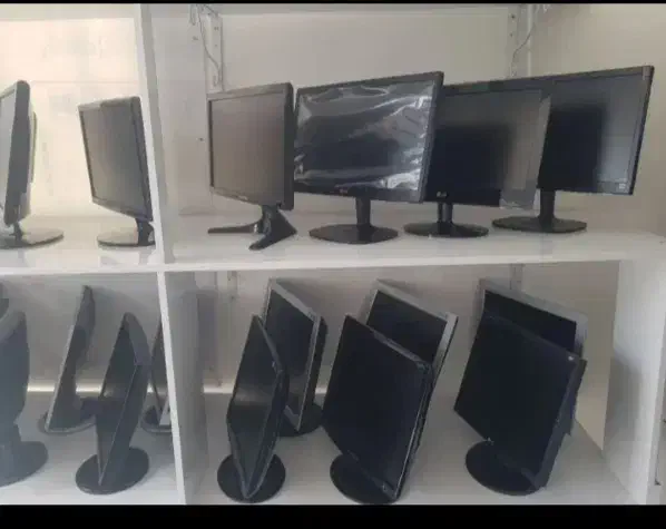 فروش انواع مانیتورهای استوک|قطعات و لوازم جانبی رایانه|ایلام, |دیوار