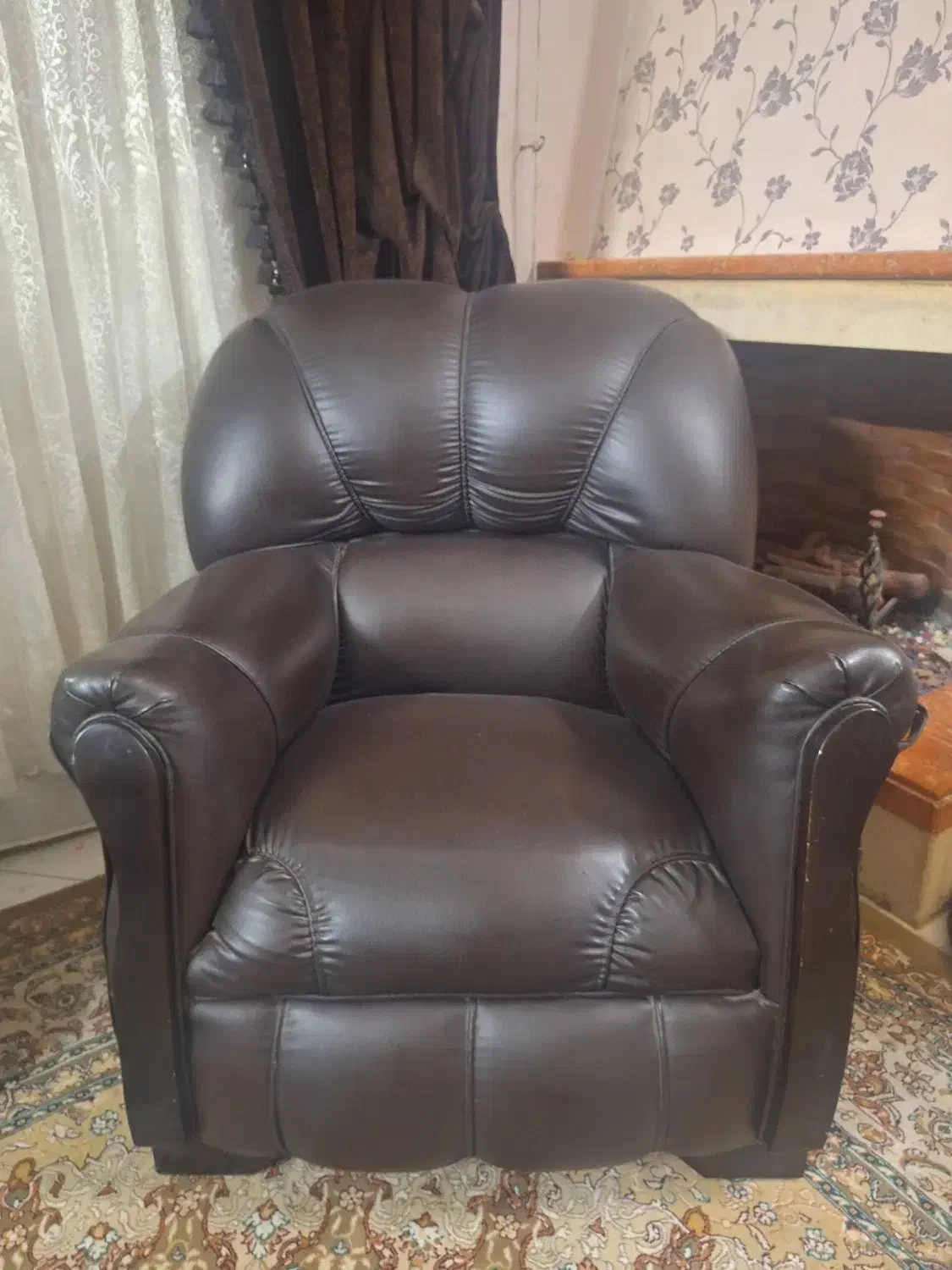 مبل چرم ۷نفره|مبلمان خانگی و میز عسلی|مشهد, شفا|دیوار