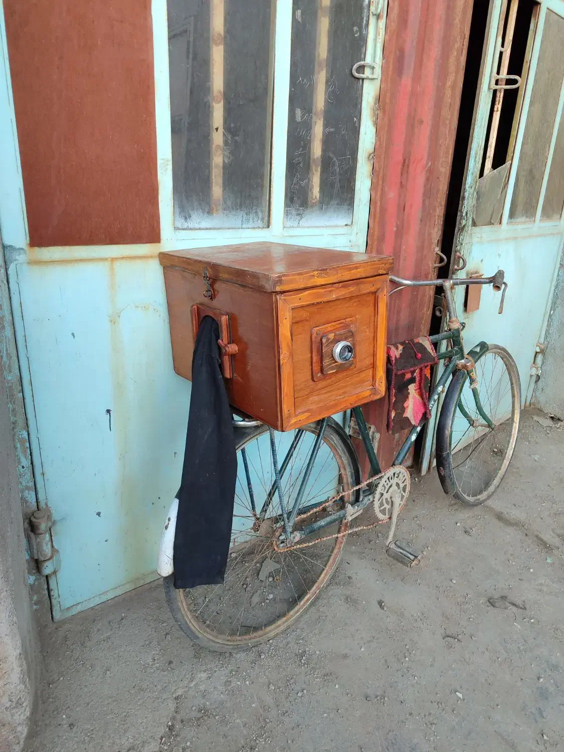 دوربین آنتیک و بسیار قدیمی|دوربین عکاسی و فیلمبرداری|تهران, فردوسی|دیوار