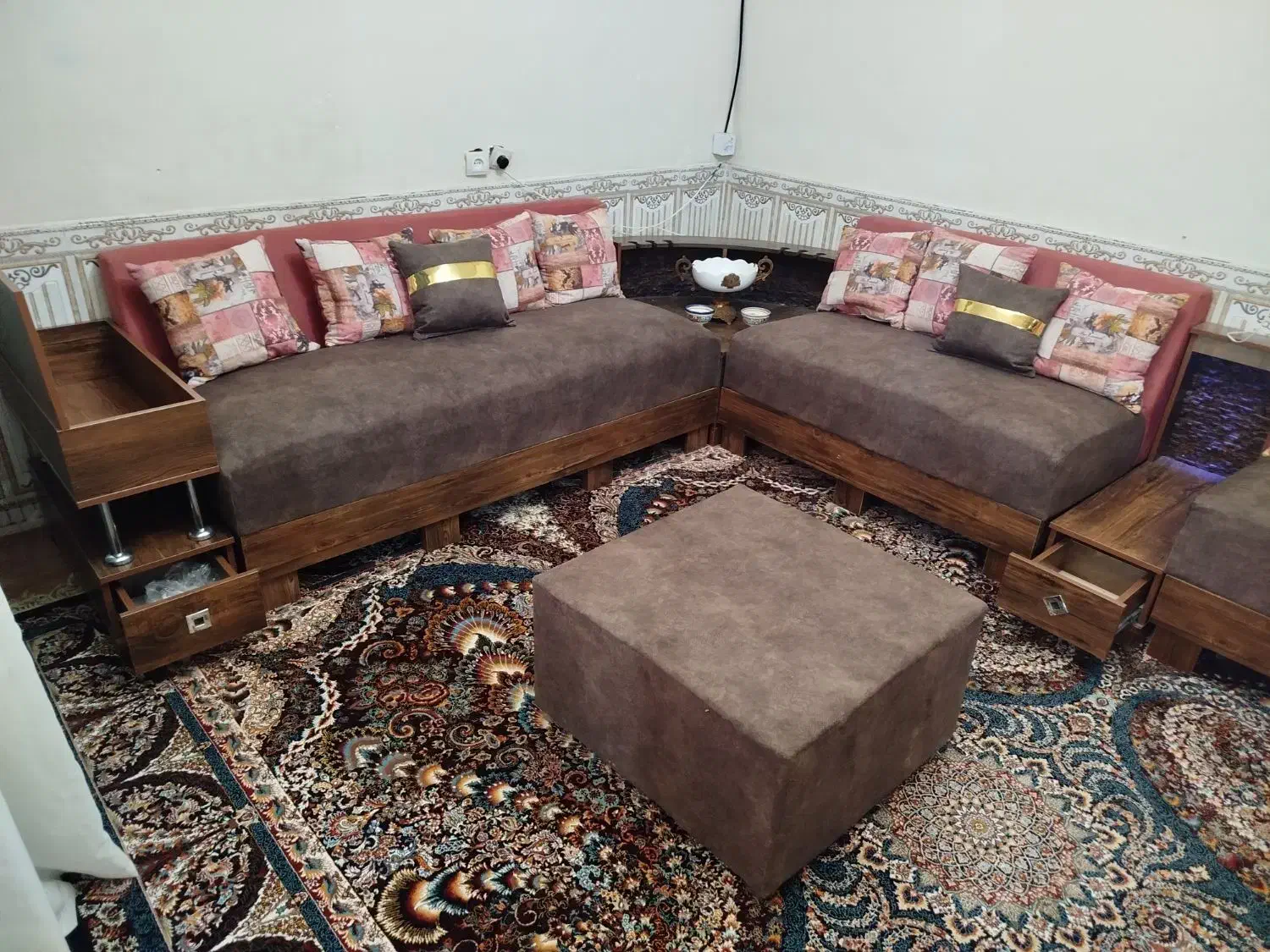 مبل ال باکسدار در حد جهیزیه و در حد نو نو|مبلمان خانگی و میز عسلی|شیراز, حافظیه|دیوار
