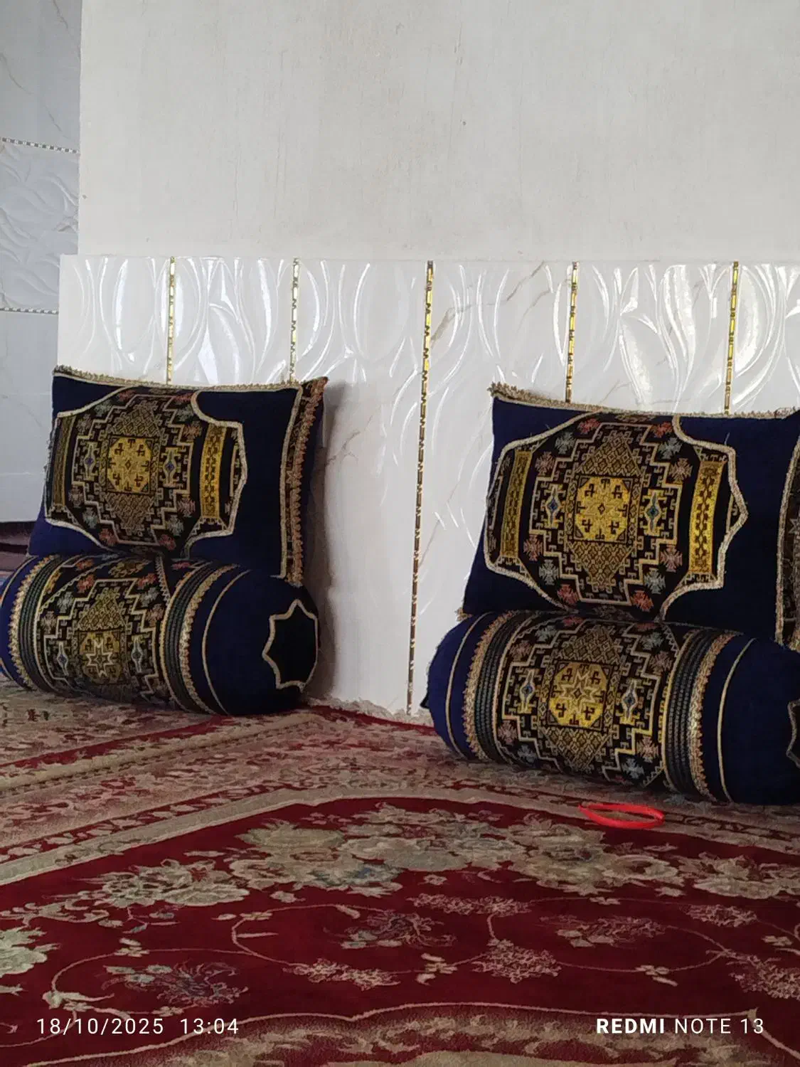 روبالشتی روپشتی|مبلمان خانگی و میز عسلی|یاسوج, |دیوار