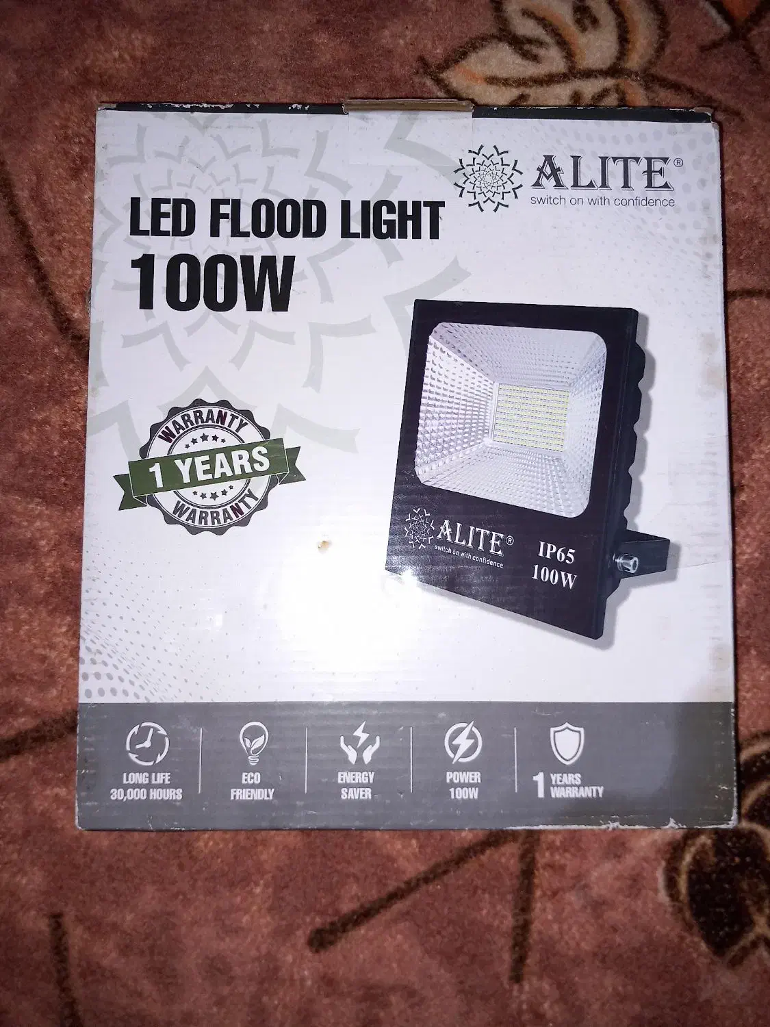 پرژکتور ال ای دی|لامپ و چراغ|رباط‌کریم, رباط‌کریم|دیوار