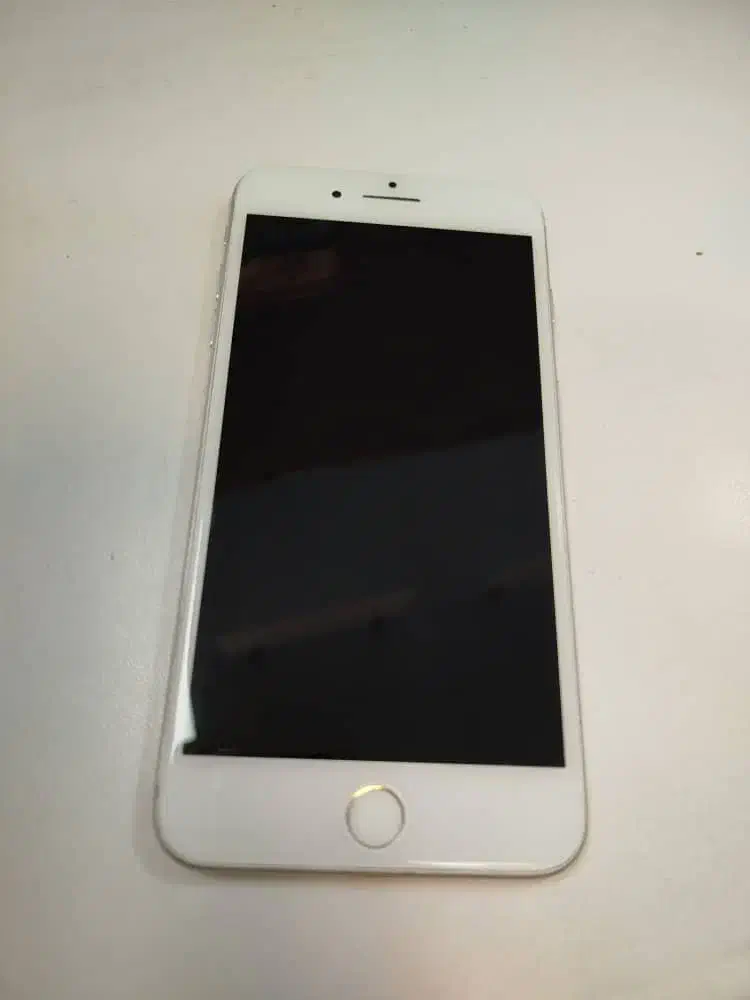 ایفون 8 پلاس|موبایل|قرچک, باقرآباد|دیوار