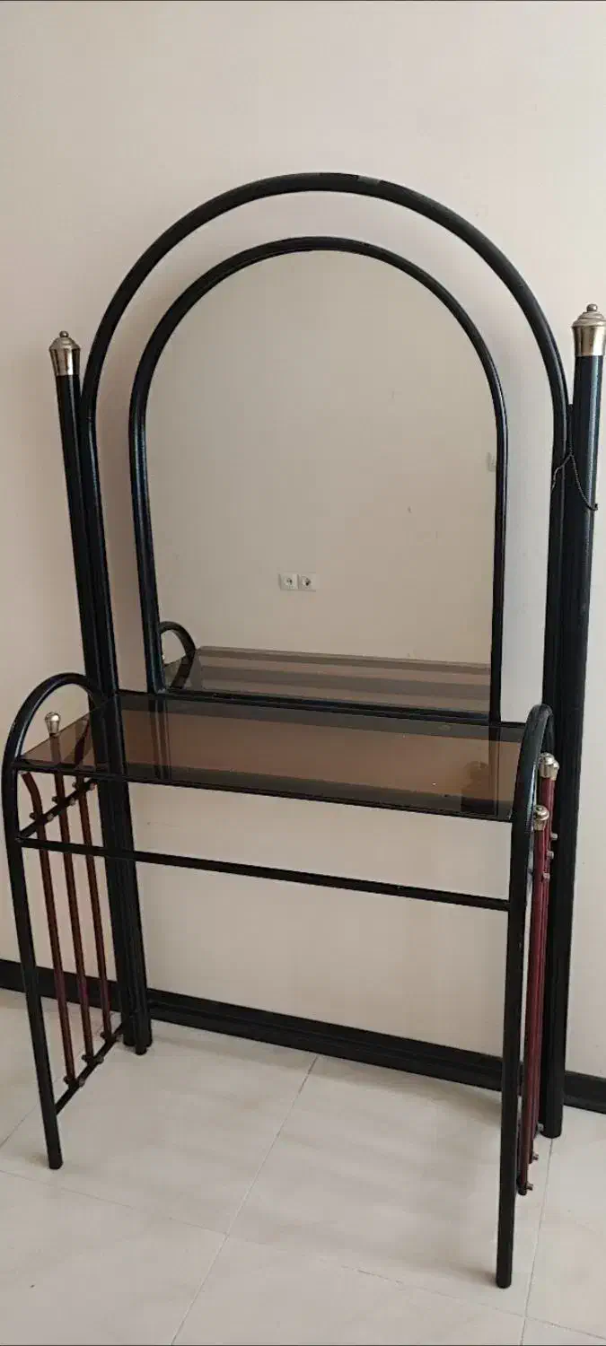 میز آرایش فرفورژه|آینه|کرمان, |دیوار