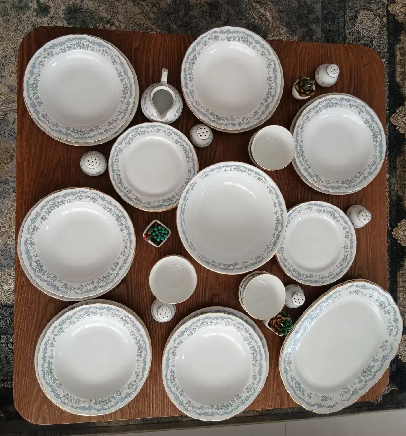 سرویس چینی|ظروف سرو و پذیرایی|مشهد, الهیه|دیوار