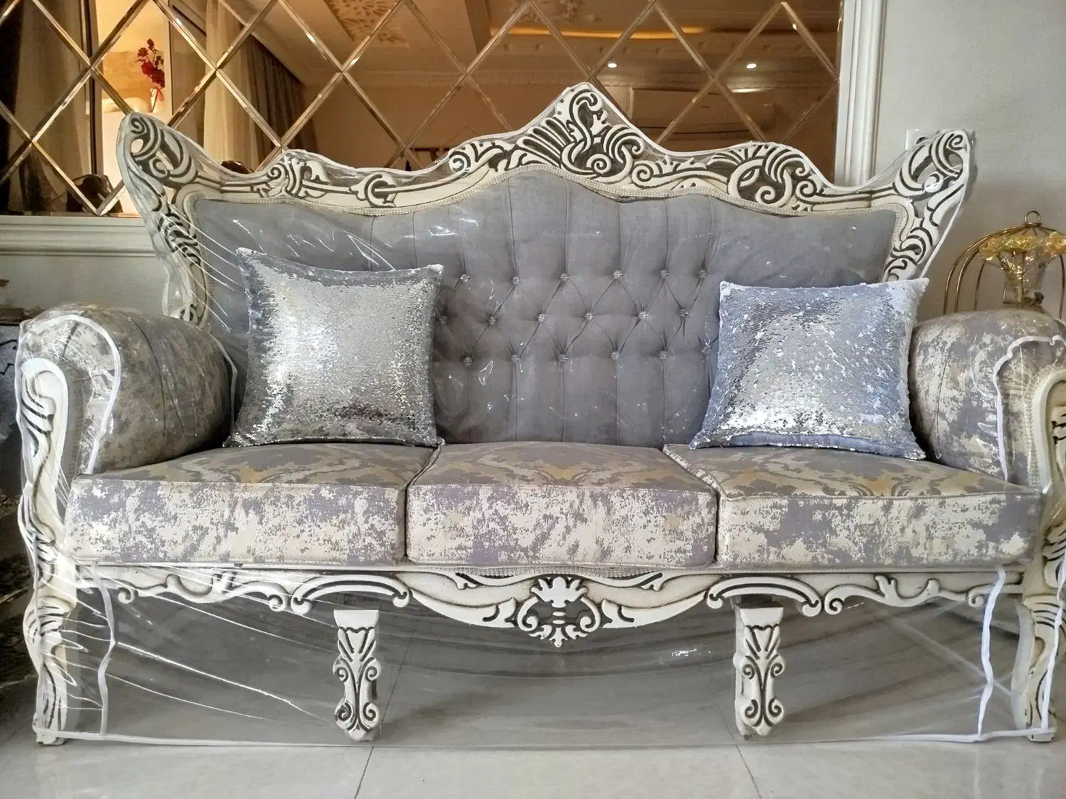 مبلمان سلطنتی|مبلمان خانگی و میز عسلی|شاهین‌شهر, طالقانی|دیوار